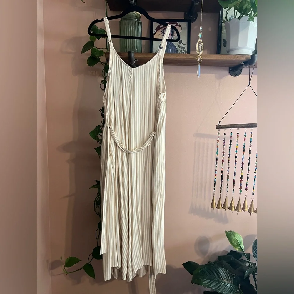 Torrid Beige Striped Jumpsuit NWT - Picture 9 of 9